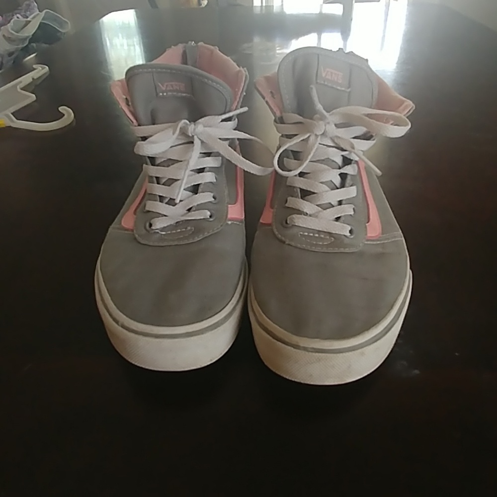 Girls Vans high tops
